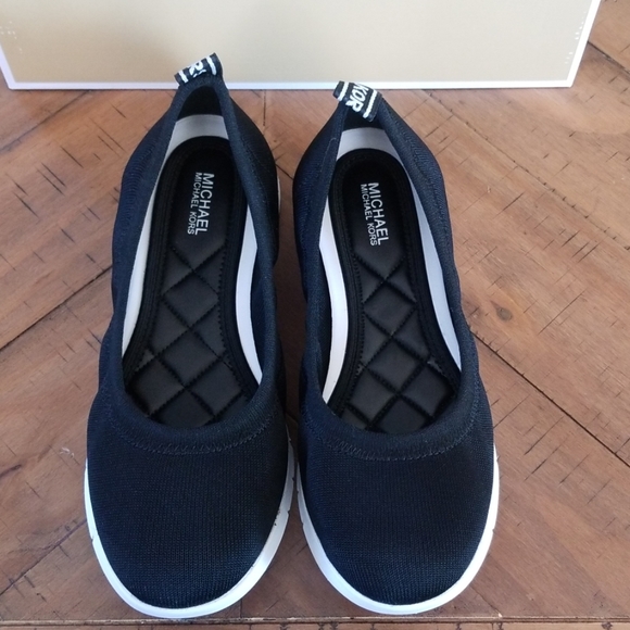 🆕️ Michael Kors Upton Ballet Shoes - Picture 5 of 6